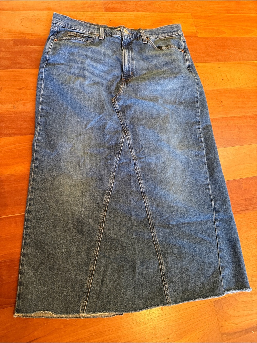 Levi Strauss Signature sz 16 Long Denim Blue Jean Skirt back slit 99% cotton